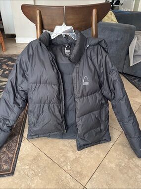 Sierra Designs Men’s Black Puffer Jacket